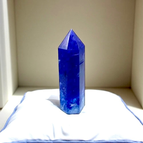 Obélisque en Quartz Bleu : Pierre de Guérison 2 à 3 Kg