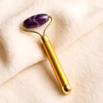 Rouleau de massage visage en Améthyste