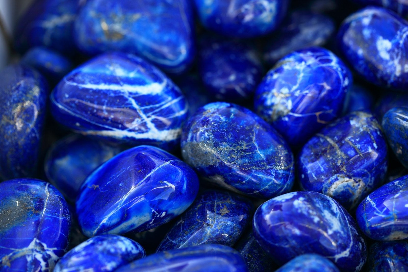 Bijoux en lapis-lazuli et pierres bleues naturelles
